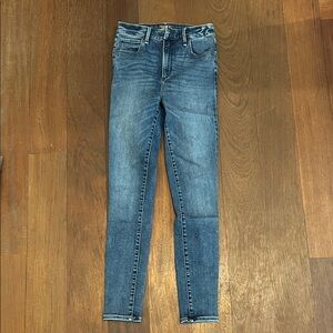 Abercrombie & Fitch Dark Blue Simone high rise super Skinny Jeans size 26/2